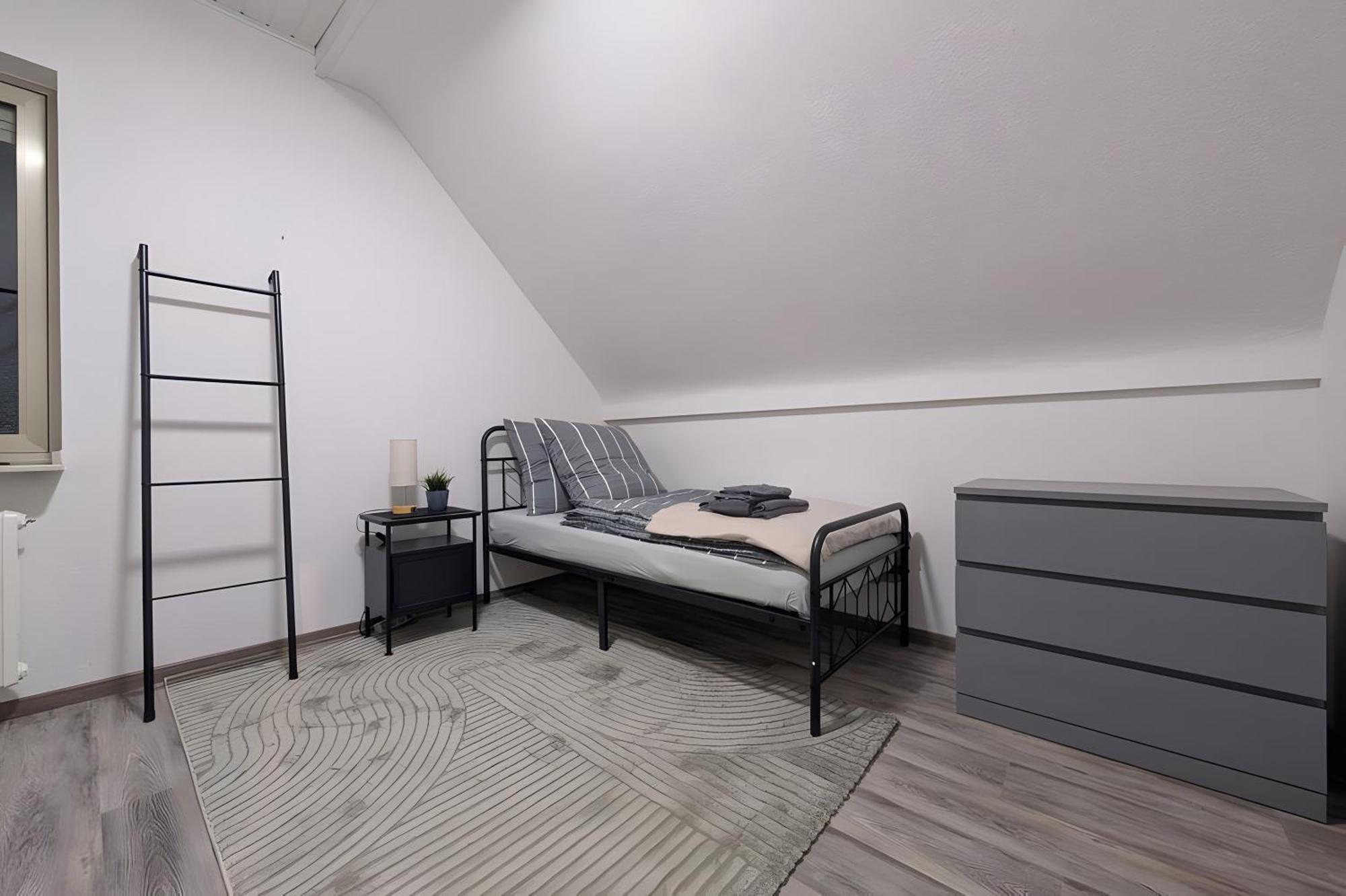 Cozy House With Partyroom