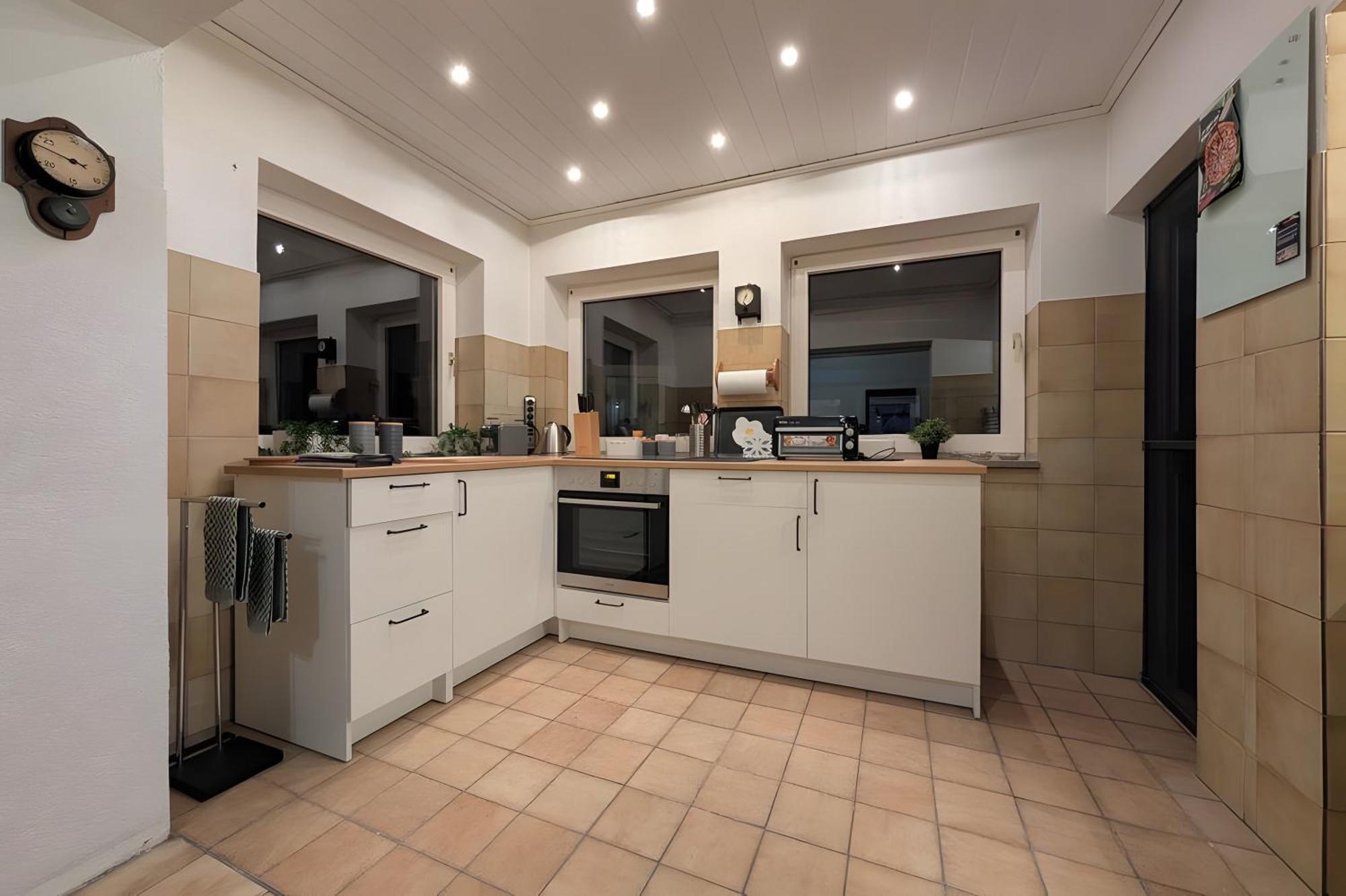 Cozy House With Partyroom Vakantiehuis *